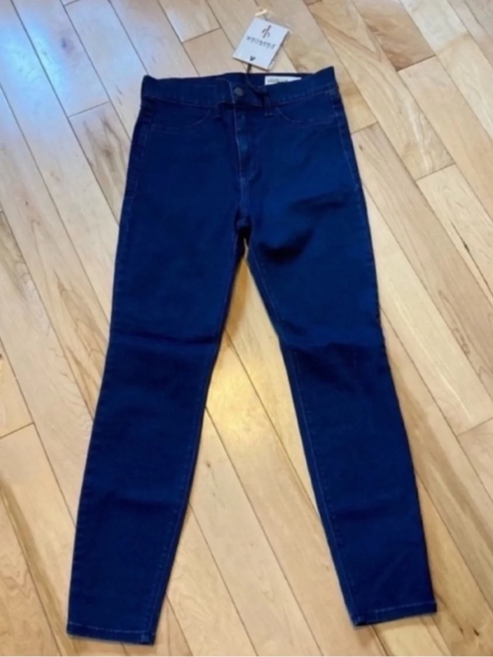 NWT Pistola Aline high rise skinny stretch jeans color is Moon River. Size 28